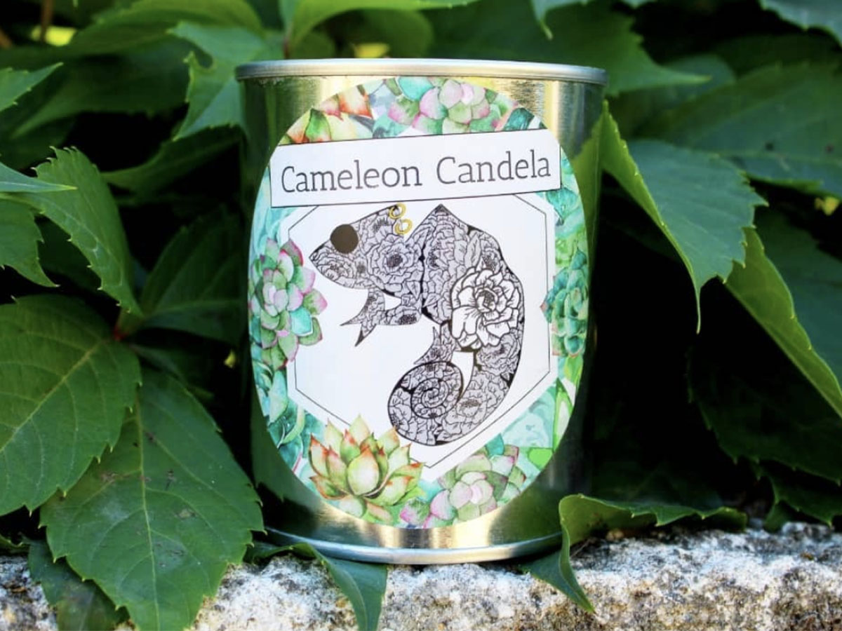 Nous avons testé les bougies piercing personnalisables Cameleon Candela !